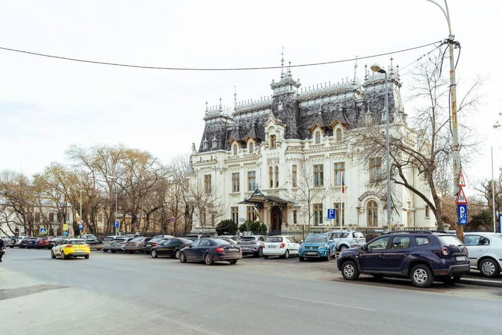 Studio With Private Terrace Next To Cismigiu Bukarest Exterior foto